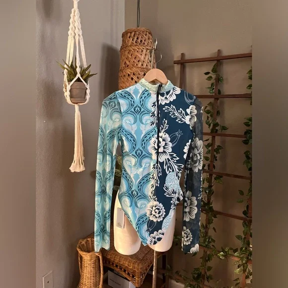 ▪️New Agua Bendita x Free People Anthropologie Mei One-Piece Surf Suit